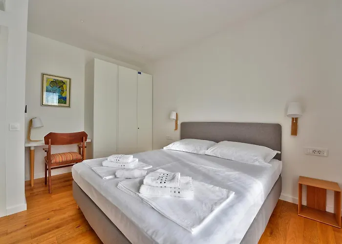 Jadrija Luxury Vacations Apt3 *