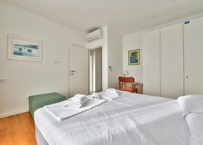 Jadrija Luxury Vacations Apt3 *